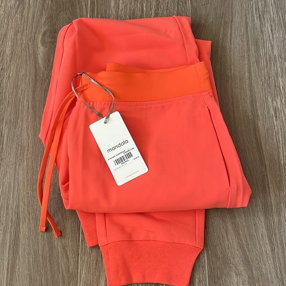 Mandala jogger scrubs high waisted - Picture 6 of 6